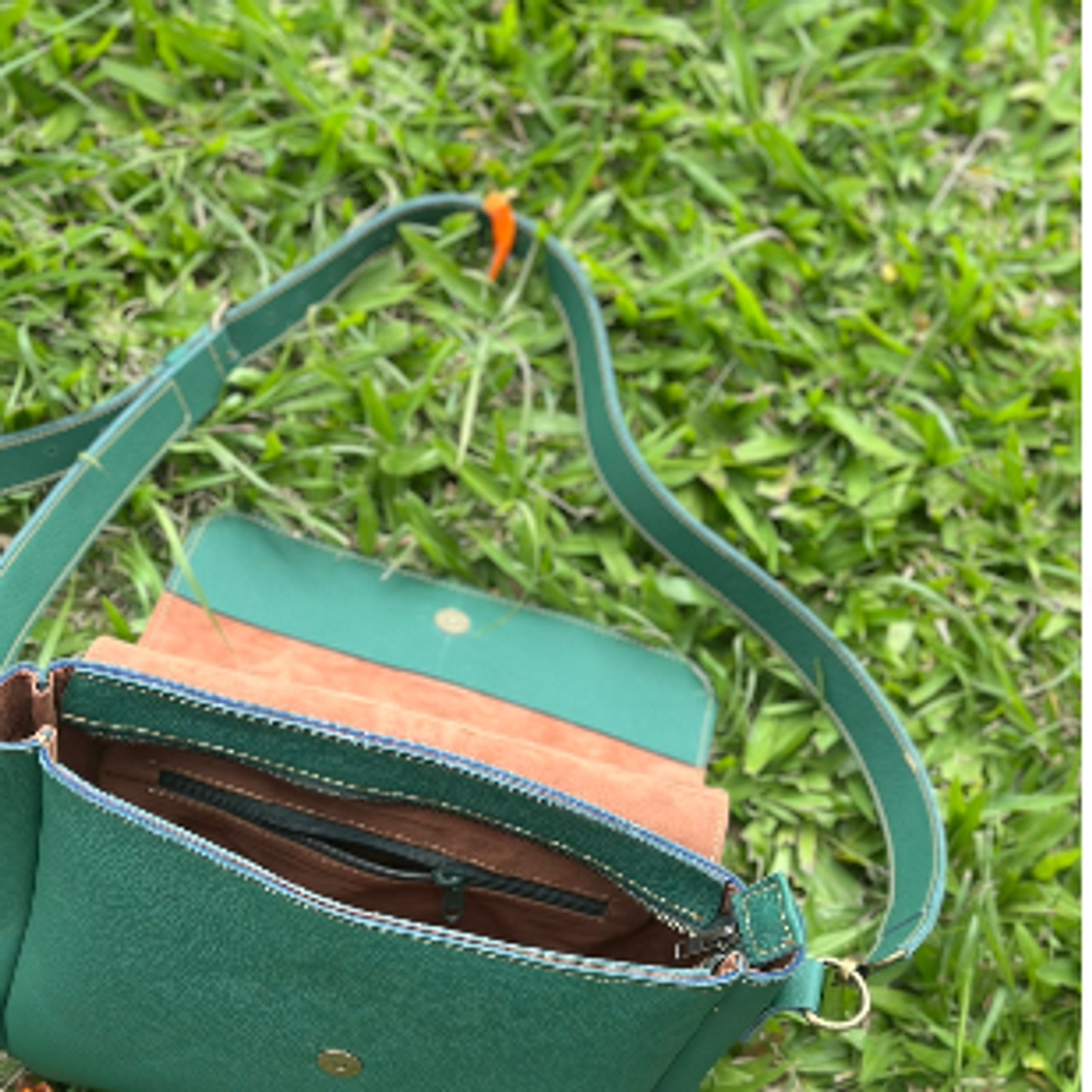 Bespoke Ladies Leather Handbag — photo 1